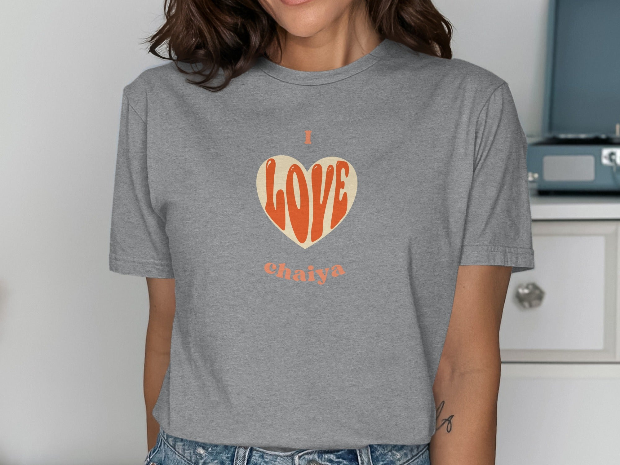 I Love Chaiya Tee Retro Heart Graphic T-shirt